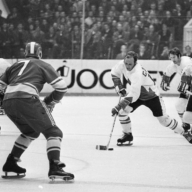 Dennis Hull on the break against the USSR during the 1972 Summit Series. Photo taken by Frank Lennon of the Toronto Star Dennis Hull on the break against the USSR during the 1972 Summit Series. Photo taken by Frank Lennon of the Toronto Star